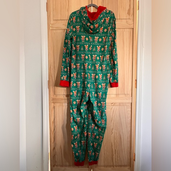 Disney Christmas Adult Coverall~Disney Christmas Pajamas Medium~Adult Onesie - Picture 7 of 8